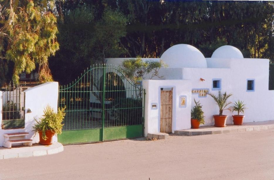 Camping Albergue Tau Hotel San Jose  Bagian luar foto